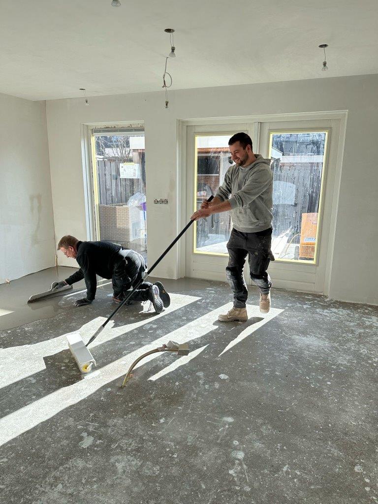 Niet verhuizen, wel verbouwen. M Oskam Aannemingsbedrijf uit Bodegraven heeft deze prachtige verbouwing opgeleverd aan zeer tevreden klanten